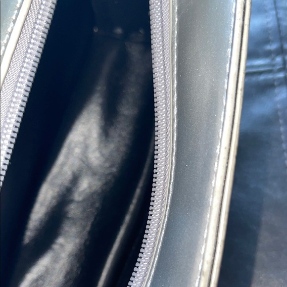 Silver Handbag - Picture 6 of 7